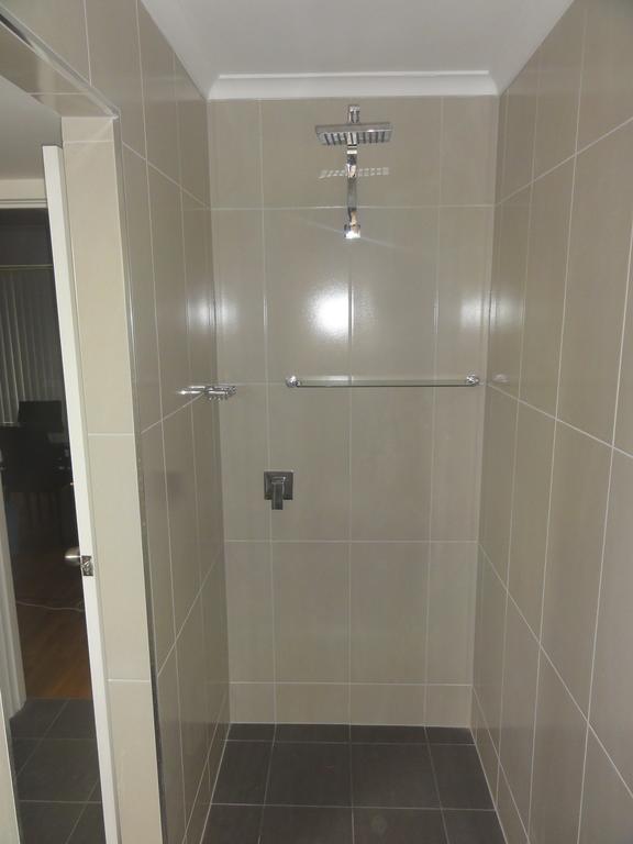 Prime Location & Spacious Аделаїда Екстер'єр фото