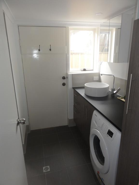 Prime Location & Spacious Аделаїда Екстер'єр фото