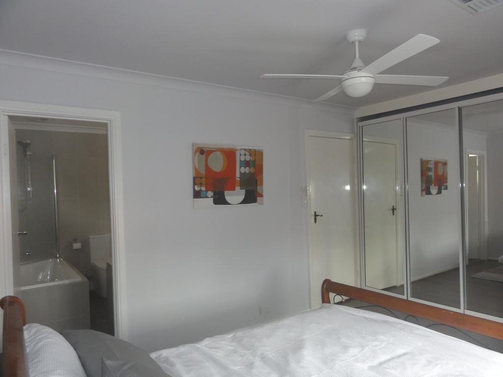 Prime Location & Spacious Аделаїда Екстер'єр фото